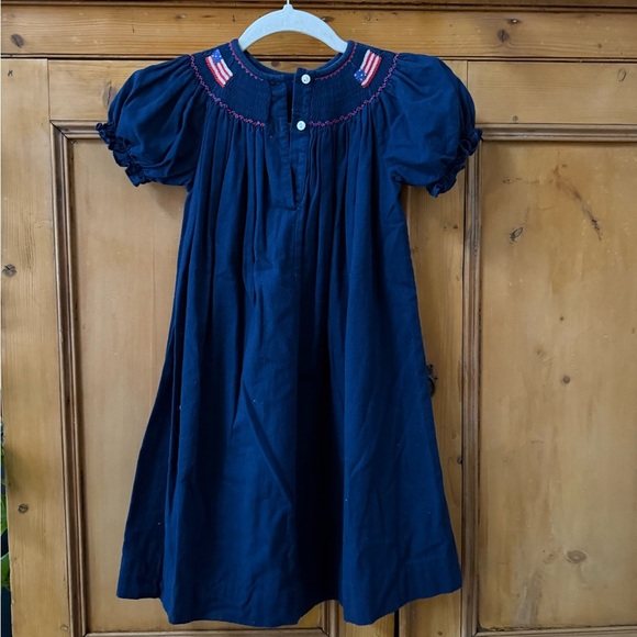 Hand Smocked Silly Goose Patriotic Girls Bishop Dress Blue USA Flag 100% cotton - Picture 5 of 5